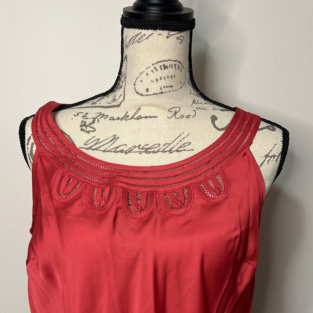 LOFT‎ Red Sleeveless Blouse ladies size 6 - Picture 2 of 6